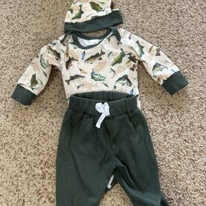 Fish Print Baby Outfit with Green Pants and Matching Hat